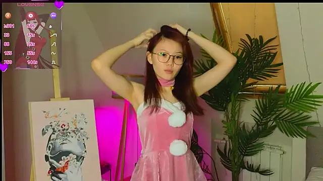 SilverAmos online show from March 22, 2025, 5:06 am