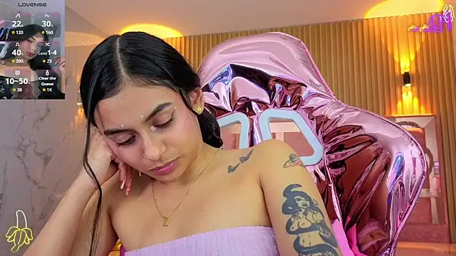 Snapshot of lilith_petit_sub chatting on October 19, 2025, 3:15 pm lilith petit sub online show from October 19, 2025, 3:15 pm