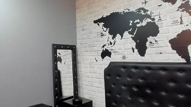 Frank Millers online show from November 21, 2025, 8:30 pm