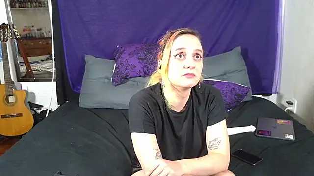 Evelan420 online show from October 15, 2025, 6:05 pm