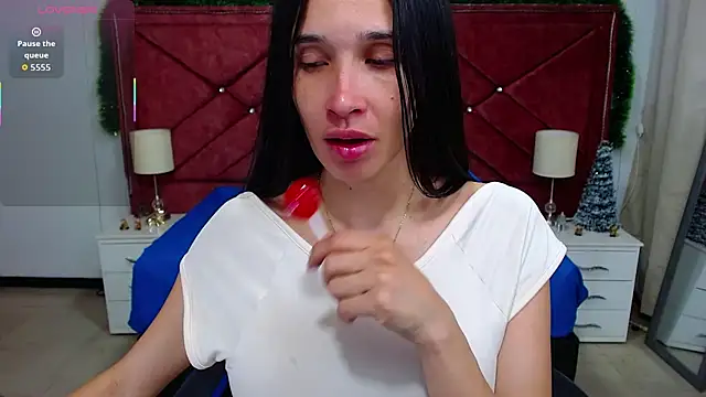 victoria adams07 online show from December 15, 2025, 8:14 pm