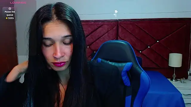 victoria adams07 online show from January 10, 2026, 1:50 pm