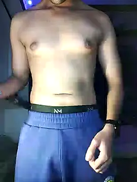 Snapshot of fit_boyxx chatting on September 10, 2025, 9:14 pm fit boyxx online show from September 10, 2025, 9:14 pm