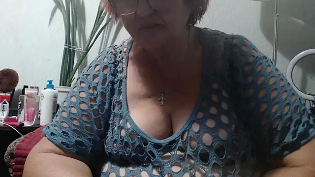 DeniseeRosea online show from September 21, 2025, 3:50 pm