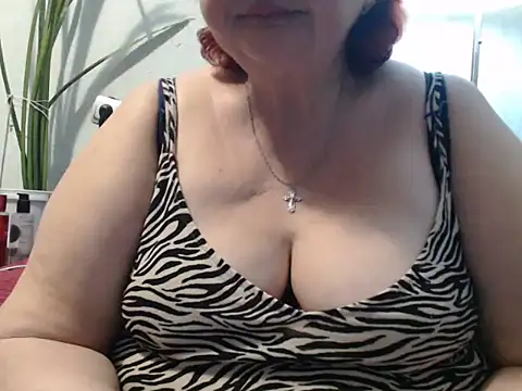 DeniseeRosea online show from May 15, 2026, 6:28 pm