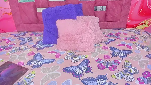 Snapshot of scarlett__evans_ chatting on February 14, 2026, 6:19 pm scarlett evans online show from February 14, 2026, 6:19 pm