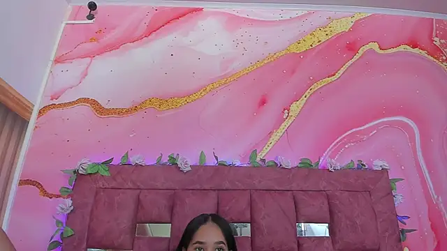 Snapshot of scarlett__evans_ chatting on July 14, 2026, 6:25 pm scarlett evans online show from July 14, 2026, 6:25 pm