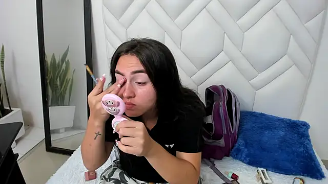 LindaHooker online show from March 22, 2026, 6:37 am