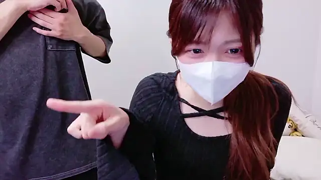 NA-KAREN-V8 online show from October 15, 2025, 1:41 pm