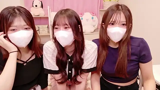 Snapshot of NA-KAREN-V8 chatting on September 21, 2025, 11:26 am NA-KAREN-V8 online show from September 21, 2025, 11:26 am