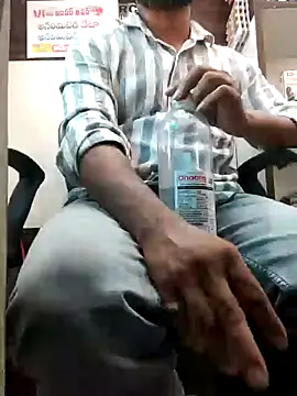 RaviRoy2326 online show from February 5, 2025, 5:52 am