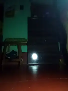 Bong-lady online show from September 21, 2025, 6:13 pm