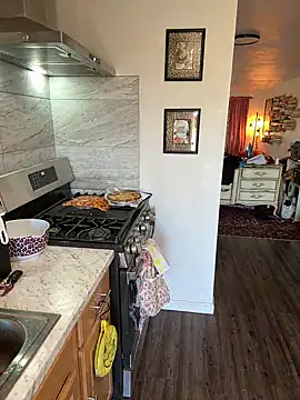 I am babydoll online show from February 9, 2026, 10:41 pm