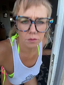 I am babydoll online show from February 25, 2026, 12:11 am