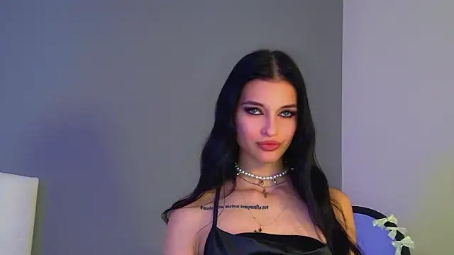 Snapshot of BeverlyMost chatting on February 25, 2026, 6:52 pm BeverlyMost online show from February 25, 2026, 6:52 pm