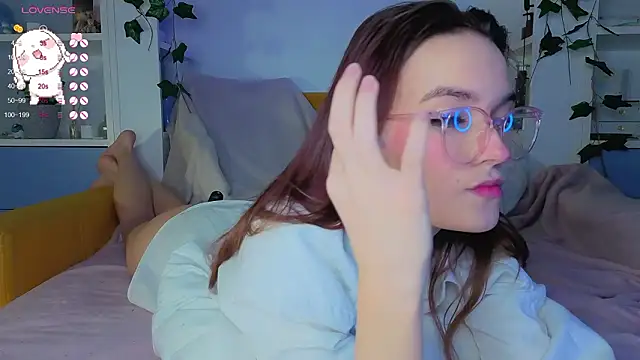 Snapshot of tempt_for_you chatting on February 5, 2026, 9:10 pm tempt for you online show from February 5, 2026, 9:10 pm