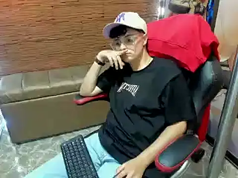 Snapshot of kari_daka chatting on March 21, 2025, 11:45 pm kari daka online show from March 21, 2025, 11:45 pm