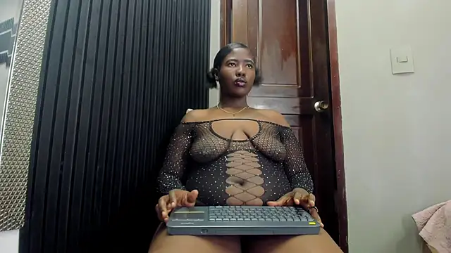 ebony sofia69 online show from March 18, 2025, 4:18 am