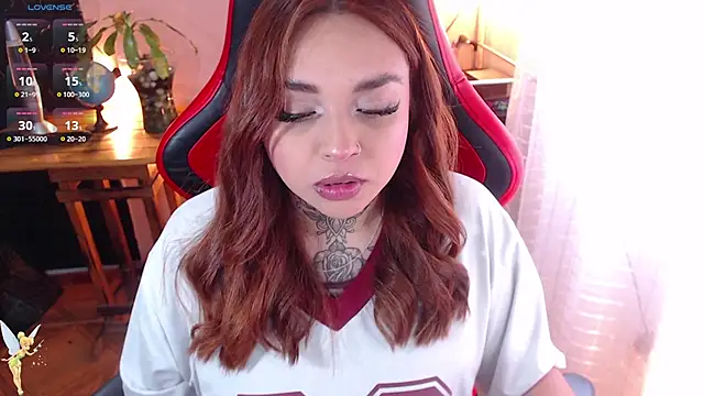 Snapshot of natyk_m chatting on May 7, 2026, 3:26 pm natyk m online show from May 7, 2026, 3:26 pm