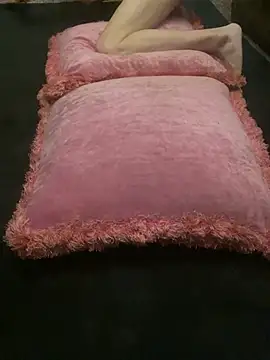 Snapshot of aebaleek2505 chatting on February 25, 2026, 7:47 pm aebaleek2505 online show from February 25, 2026, 7:47 pm