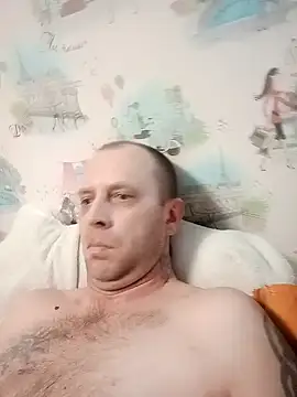 Snapshot of MaxDevilWhite chatting on January 22, 2025, 4:13 am MaxDevilWhite online show from January 22, 2025, 4:13 am