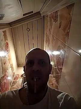 Snapshot of MaxDevilWhite chatting on September 11, 2025, 9:31 am MaxDevilWhite online show from September 11, 2025, 9:31 am