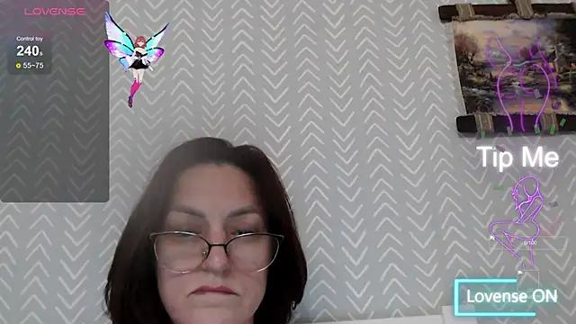 Soffya Soy online show from November 5, 2025, 4:43 pm