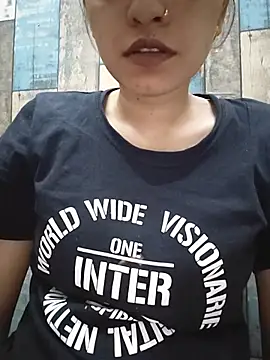 cute IndianBabe online show from June 19, 2026, 5:35 am