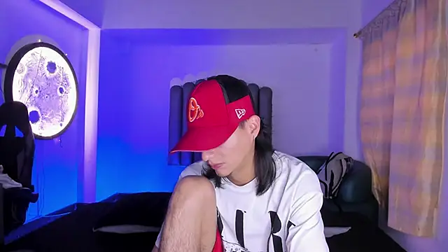 Martshall09 online show from November 27, 2025, 8:31 pm