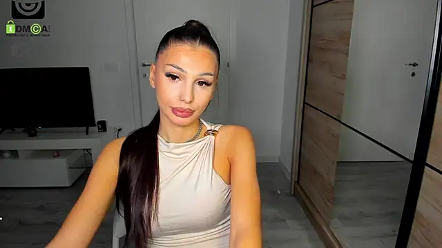 HelenShawn online show from February 26, 2026, 9:15 pm