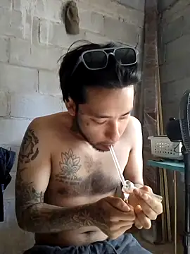 Mikemxss online show from May 4, 2026, 5:16 pm