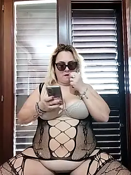 topina8 online show from November 2, 2025, 12:21 pm