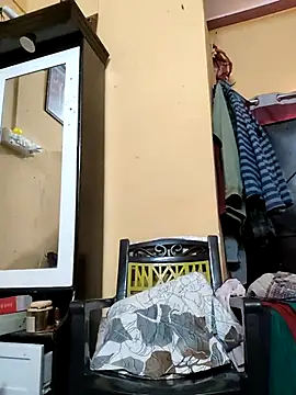 SEXY-NUTAN online show from March 20, 2025, 2:29 am