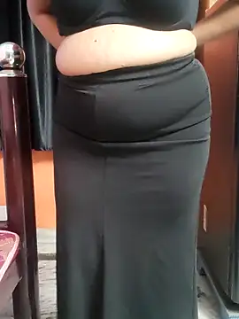 horny lizia online show from April 16, 2026, 10:01 pm