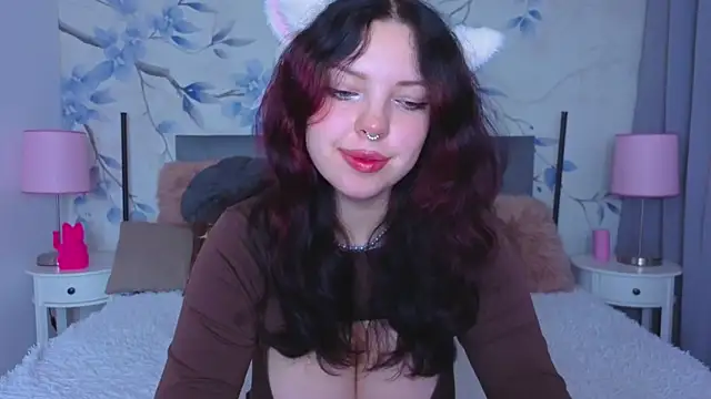 mars elina  online show from November 30, 2025, 7:53 am