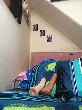 Madeline Cooper08 online show from January 14, 2026, 8:12 pm