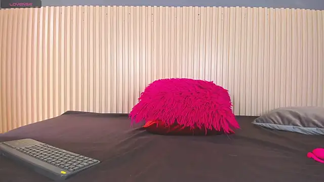 Madeline Cooper08 online show from February 1, 2025, 7:44 pm