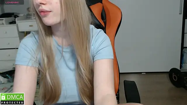 Snapshot of crystalyss chatting on January 16, 2026, 12:25 am crystalyss online show from January 16, 2026, 12:25 am