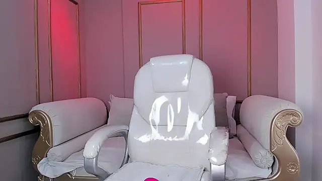 ZoeySnow online show from December 16, 2025, 12:20 pm