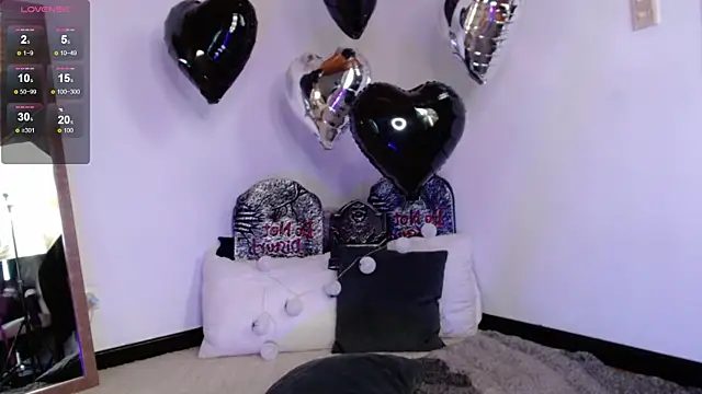 Snapshot of Victoria_Collinns chatting on October 10, 2025, 2:07 pm Victoria Collinns online show from October 10, 2025, 2:07 pm