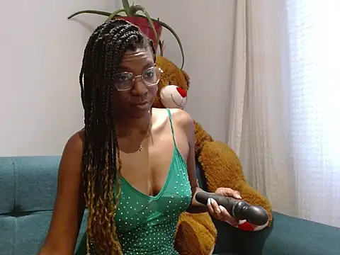 BrianaBrown1 online show from February 25, 2025, 8:32 pm