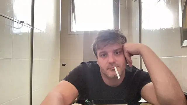 Taurino gostoso online show from May 4, 2026, 7:39 pm