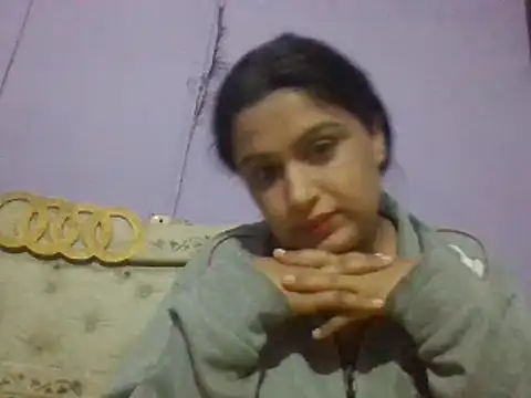 Sophia James online show from January 24, 2025, 4:17 pm