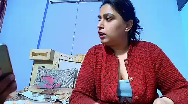 Sophia James online show from March 18, 2025, 5:33 pm