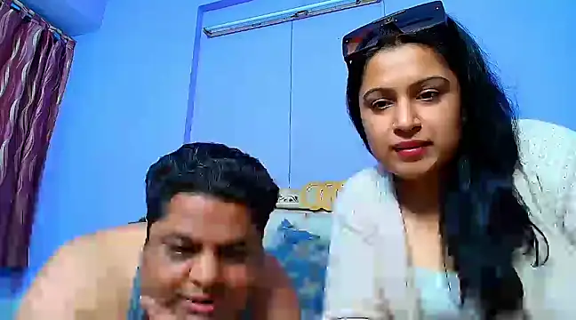 Sophia James online show from February 11, 2025, 5:29 pm