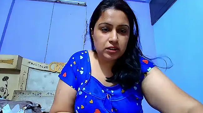 Sophia James online show from February 23, 2025, 2:04 pm