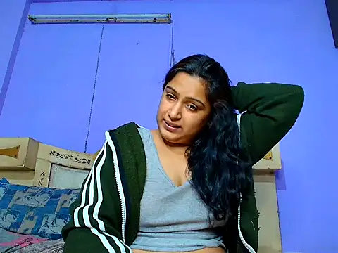 Sophia James online show from January 26, 2025, 6:48 pm