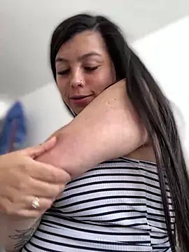 Im-Allysoon online show from January 24, 2025, 8:11 pm