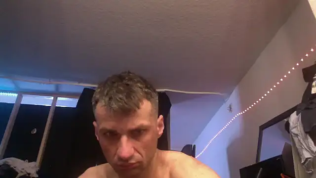 sexyhotstud12 online show from February 19, 2025, 11:57 pm