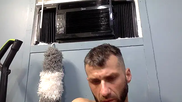 sexyhotstud12 online show from December 18, 2025, 3:44 am